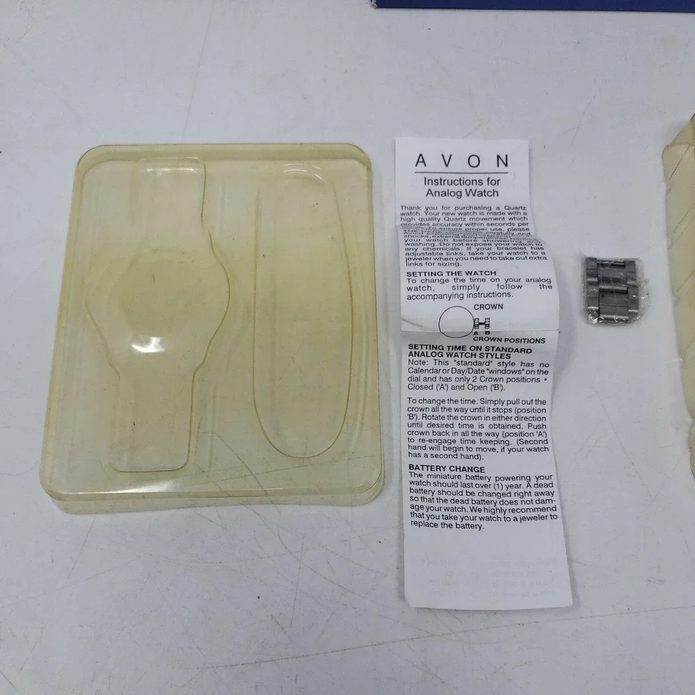 2002 Avon Quartz‎ Watch & Multi-Function Knife Gift Box Set / BRAND NEW
